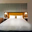 Hampton Inn By Hilton Riverside Downtown
