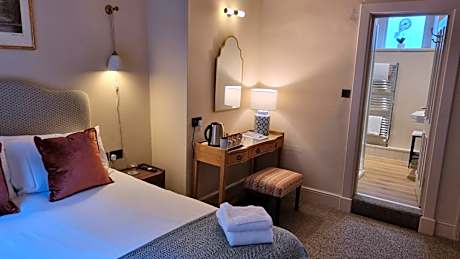 Quadruple Room with Bath