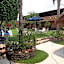 Paradise Hotel Boutique & Lounge