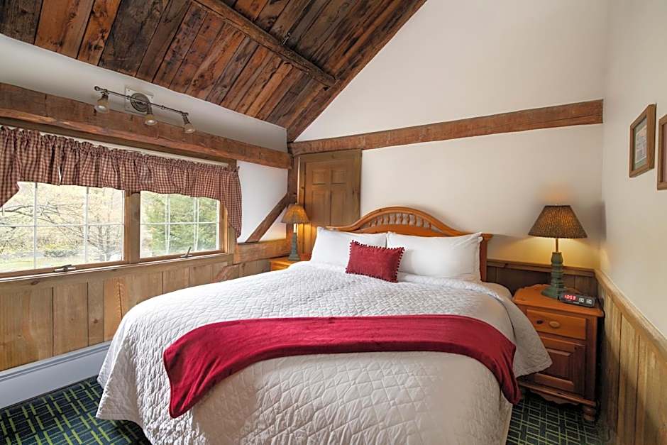 Photo 1 of 6 of Suite