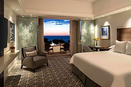 Limited View King Room