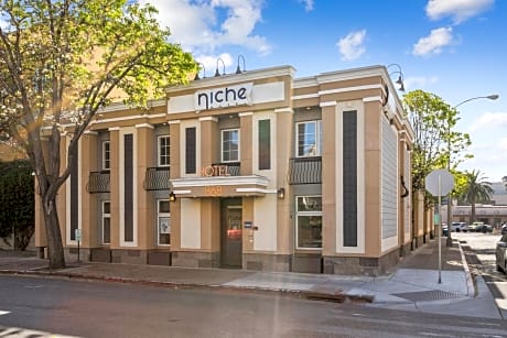 The Niche by Kasa