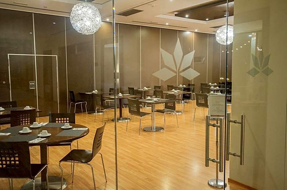 azz Valencia Congress Hotel&Spa