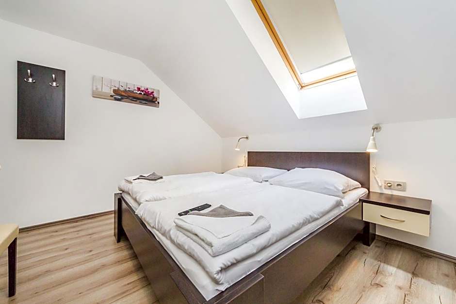 Nová Hospoda - Hotel & Restaurant