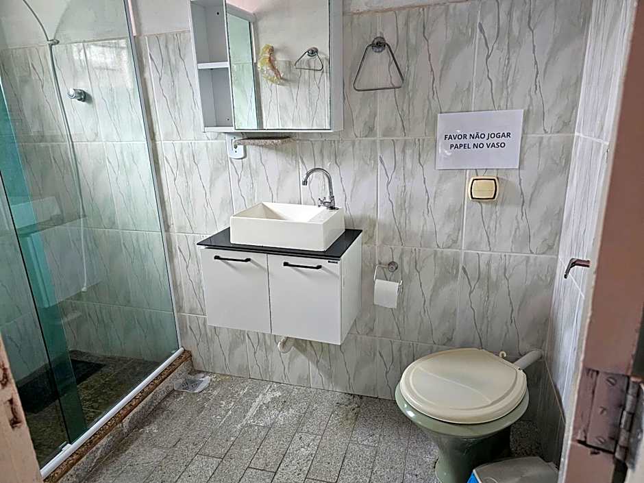 Hostel Yellow House MG
