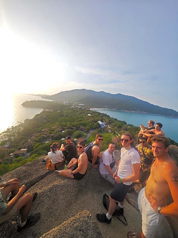 The Funky Monkey Hostel - 18 to 40 years old only