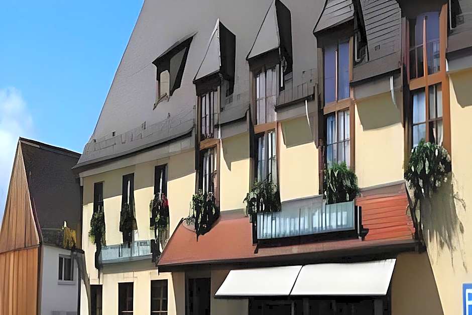 Hotel & Gasthof Lowen