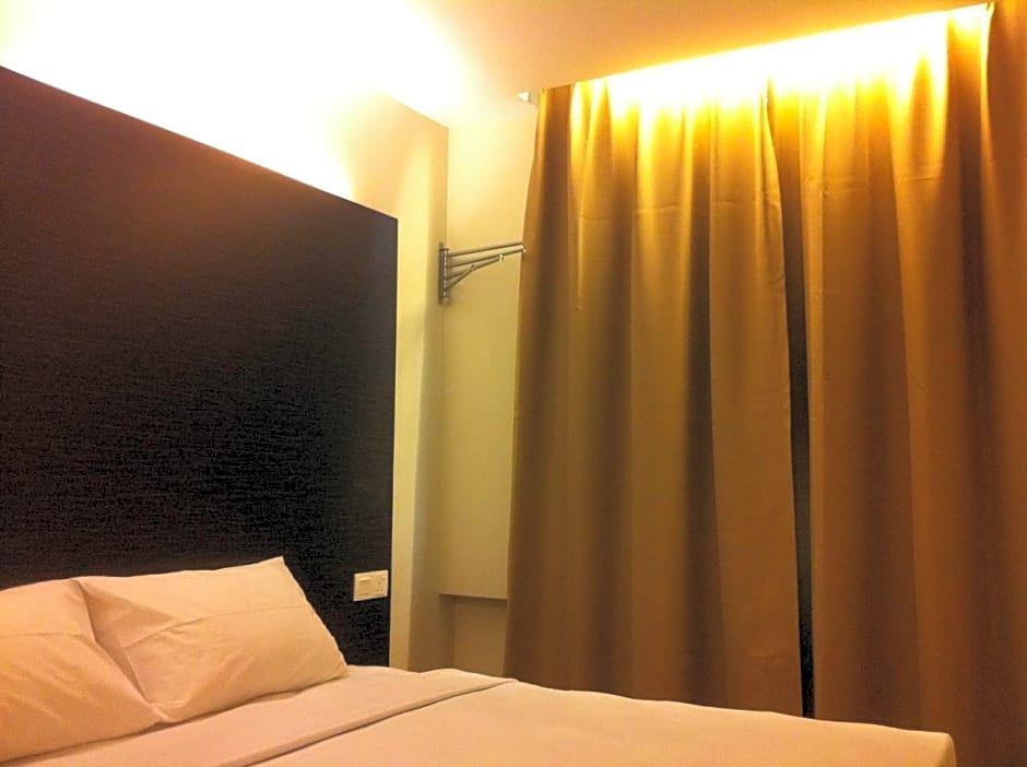 Yomi Hotel