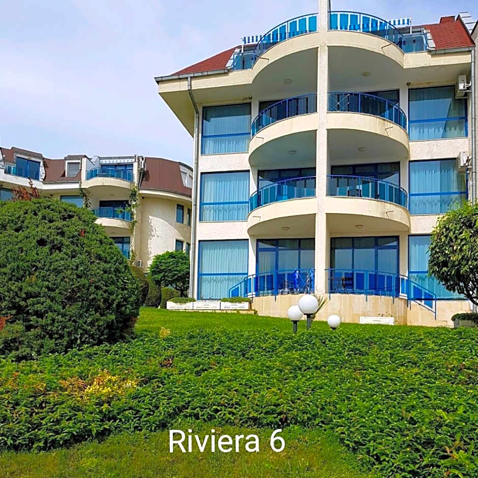 Riviera Complex 6
