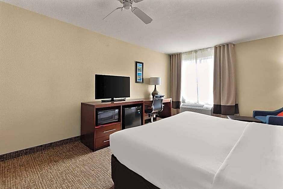 Comfort Inn & Suites Sequoia Kings Canyon