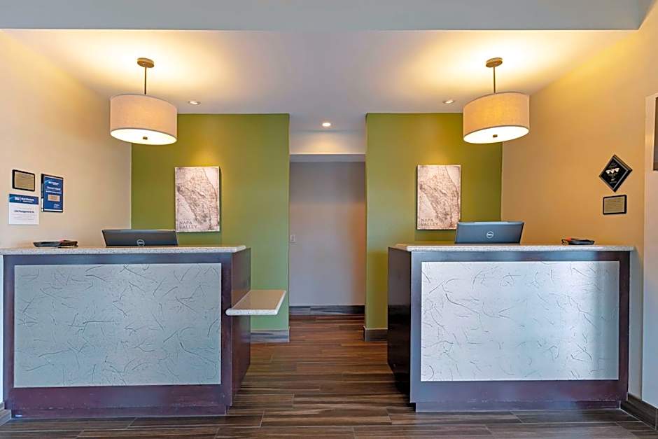 Best Western Plus Inn At The Vines