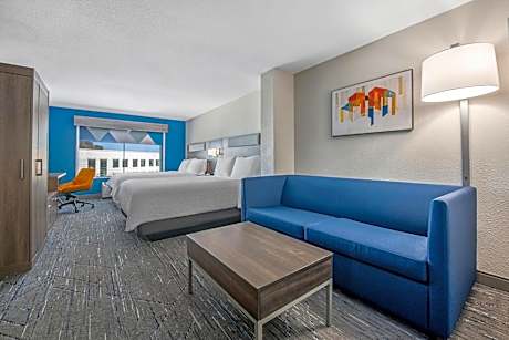 Queen Suite with Sofa Bed