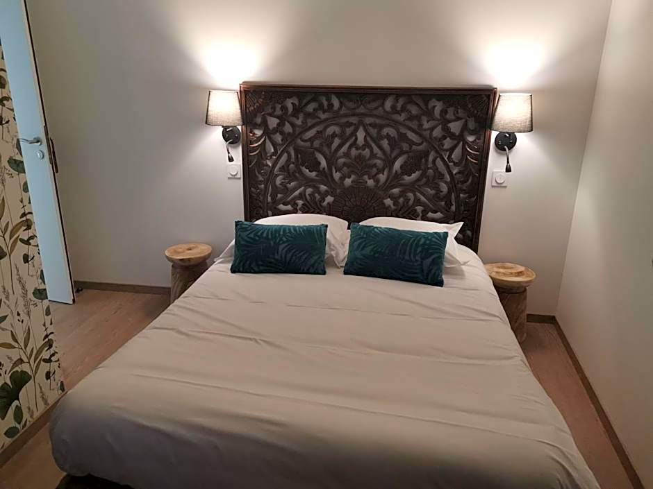 Logis Le Relais du Chapeau Rouge
