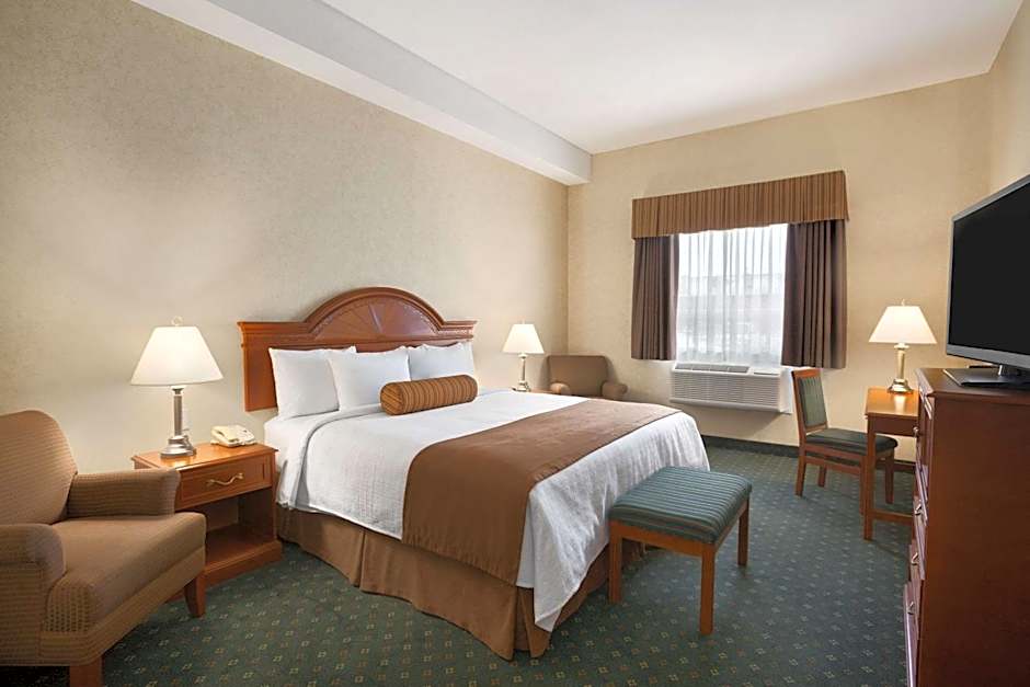 Travelodge by Wyndham Strathmore