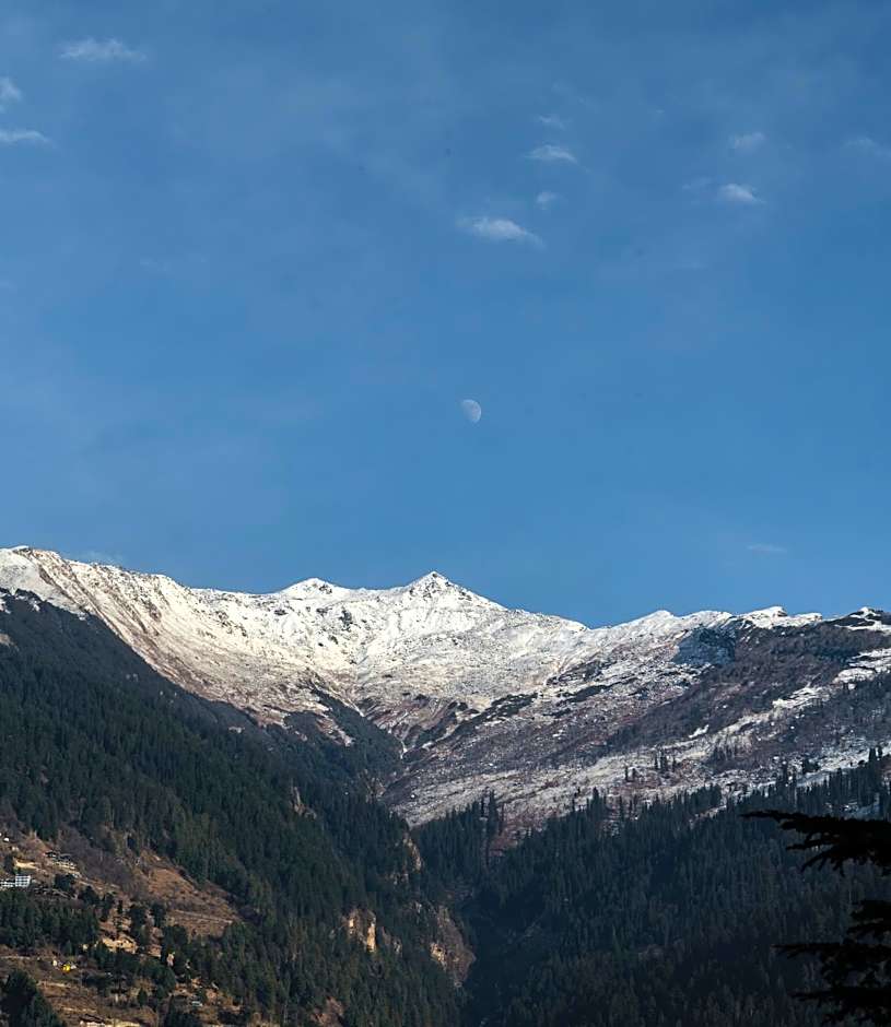 The Whitestone Inn & Suites ( A Centrally Heated Mountain & Valley View )