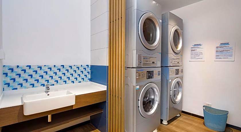 Holiday Inn Express Shanghai Kangqiao By IHG