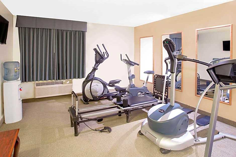 Baymont by Wyndham Green Bay