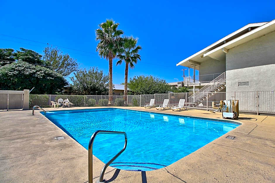 Motel 6-Nogales, AZ - Mariposa Road