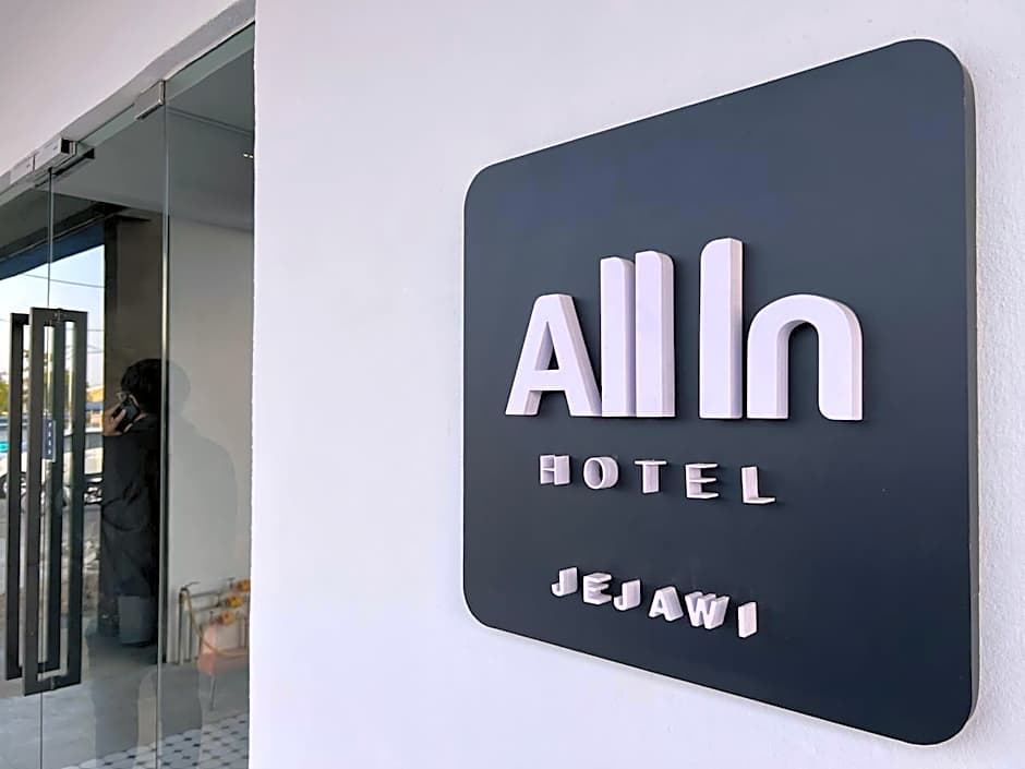 ALL IN HOTEL