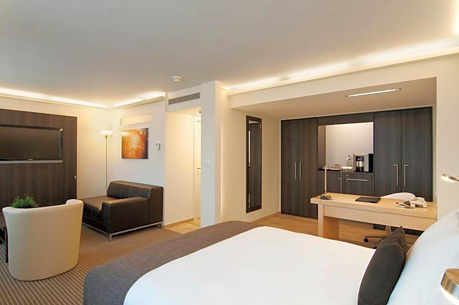 Crowne Plaza Zurich By IHG