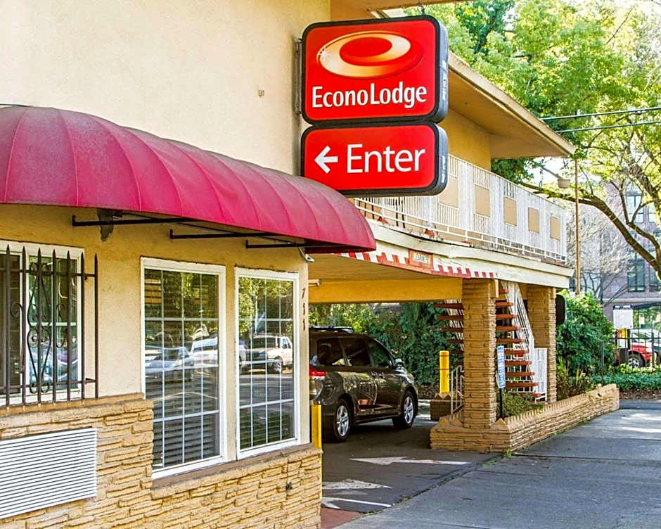 Econo Lodge Sacramento Convention Center