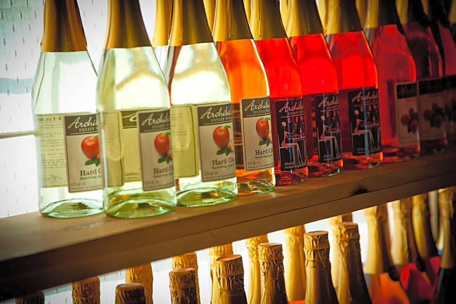 Holiday Inn Express Hotel & Suites Clarington - Bowmanville By IHG