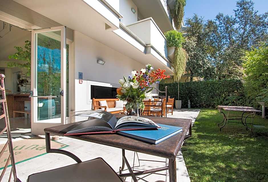 Verdeluna ApartHotel