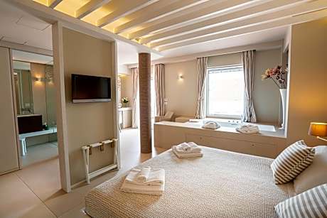 Suite with Spa Bath