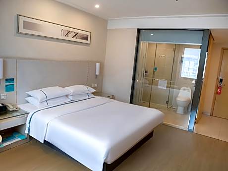 Dossen - River View 1 Bed Room