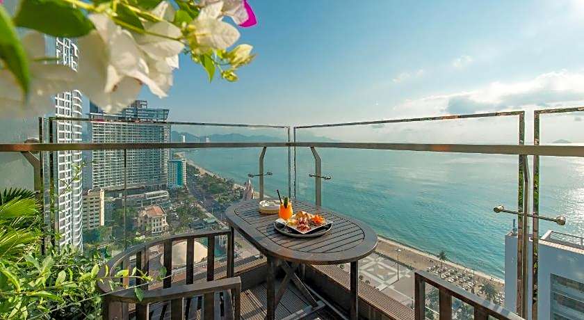 Maple Hotel & Apartment