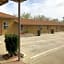 Toppers Motel