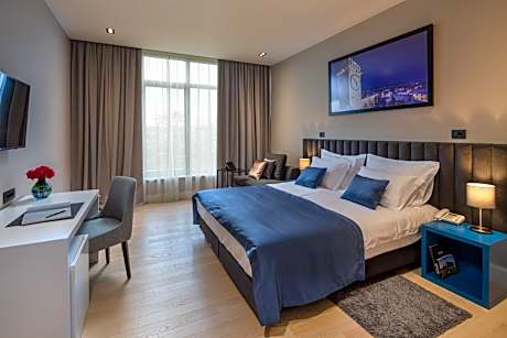 Corona B&B