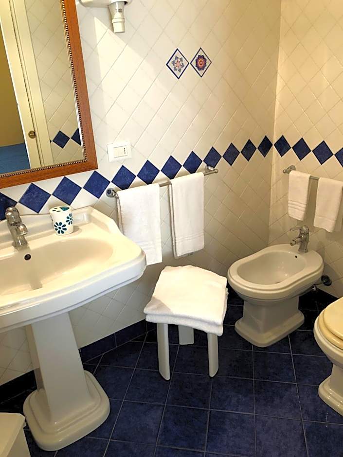 Apollo B&B
