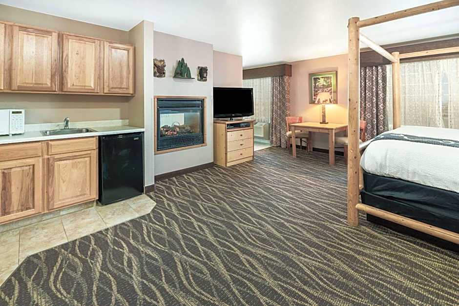 La Quinta Inn & Suites by Wyndham Belgrade / Bozeman Airport