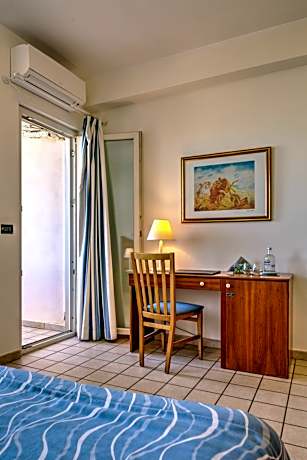 Double Room with Balcony (2 Adults + 1 Child)