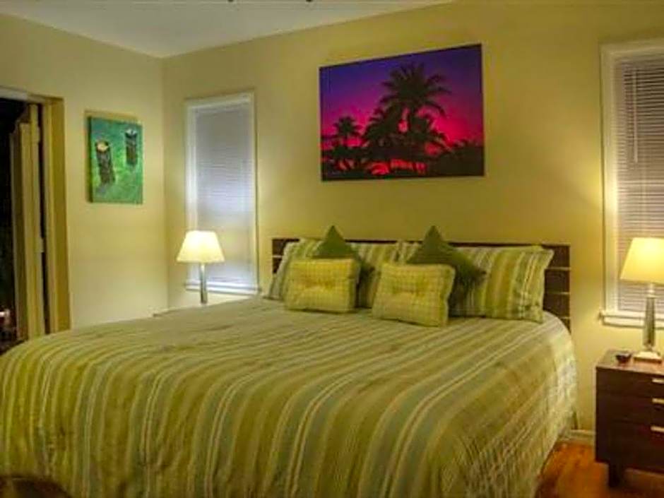 Suite Dreams Inn by the Beach