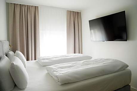 Original Apartment - 1 Bedroom with Kitchen