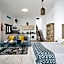 El Charco Suites