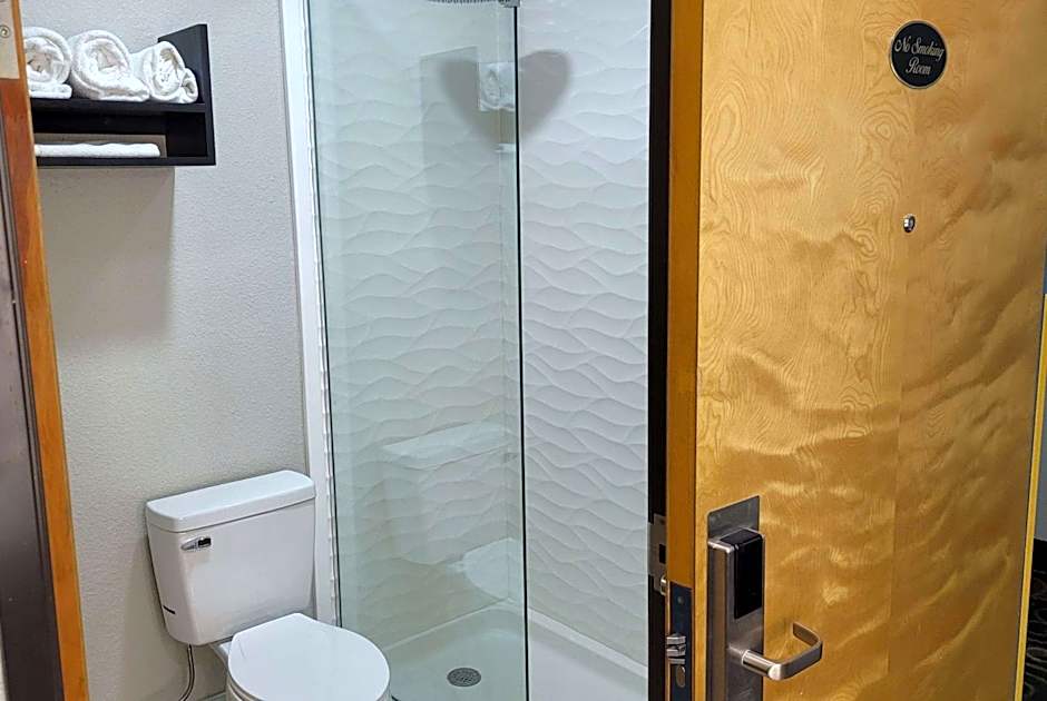 Days Inn by Wyndham Childress