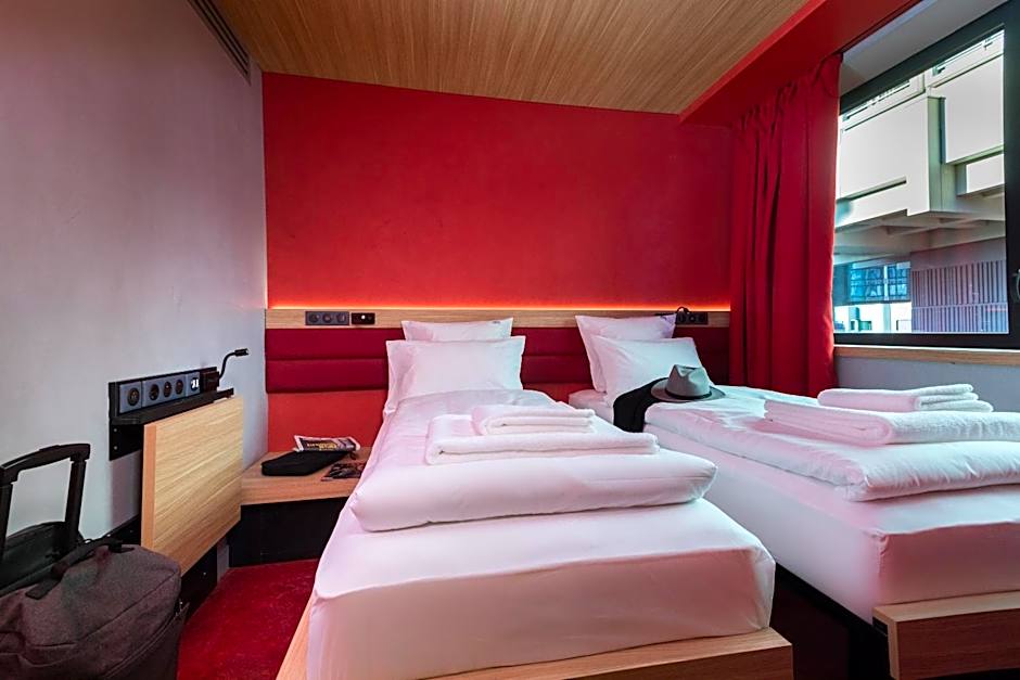YOOMA Urban Lodge