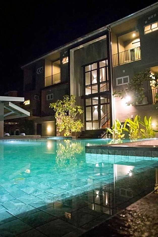 The Glory Gold Hotel
