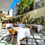 Mono Life Hotel