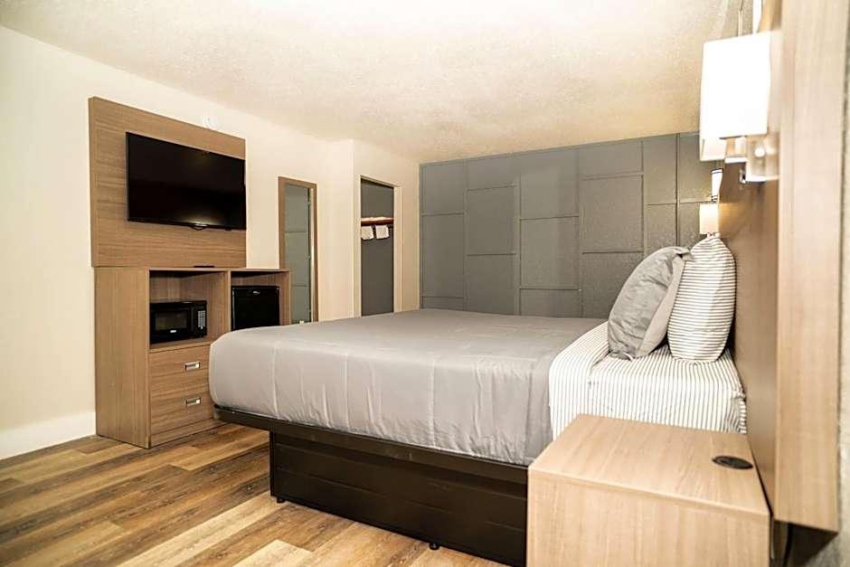 Rodeway Inn Near Ybor City - Casino