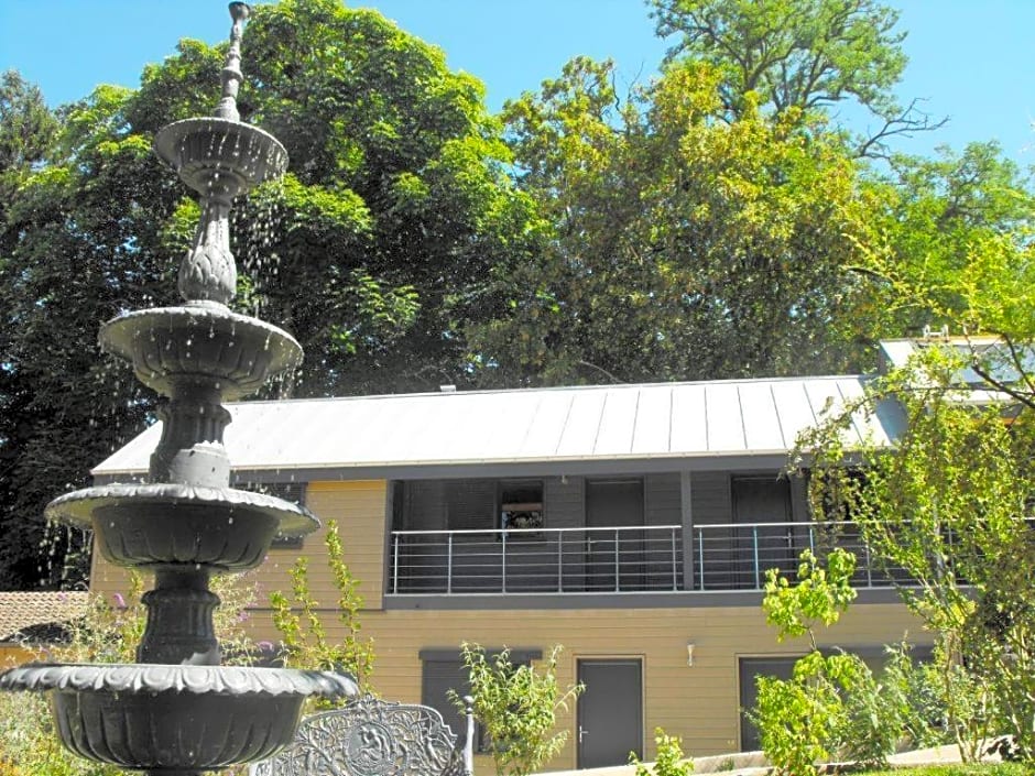 LOGIS HOTEL LES CAPUCINS