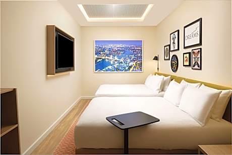 Two Queen Beds Room With No Window