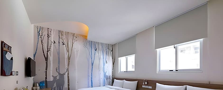 MINI HOTELS (Taichung Station Branch)