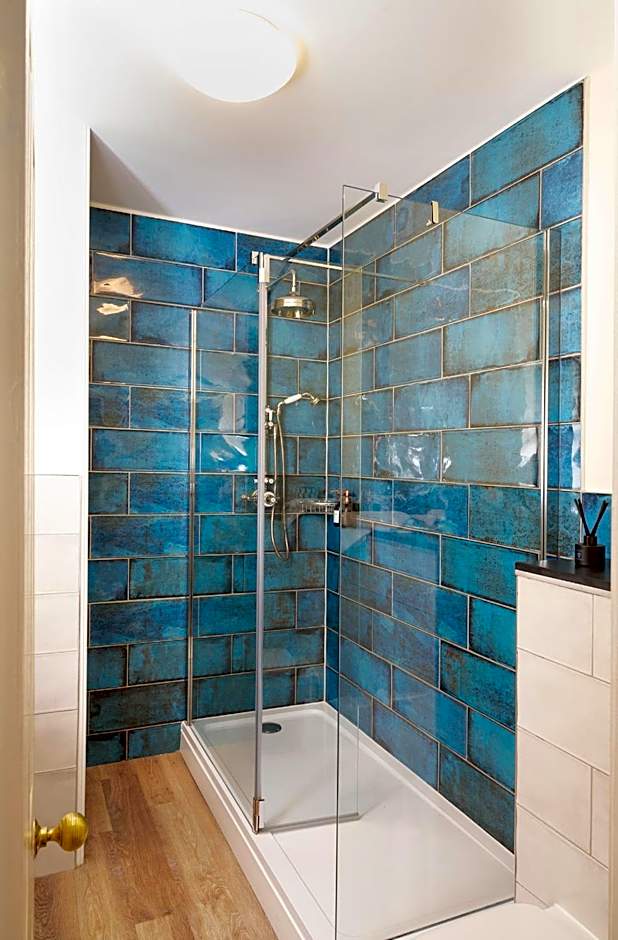 Outlaw's Guest House