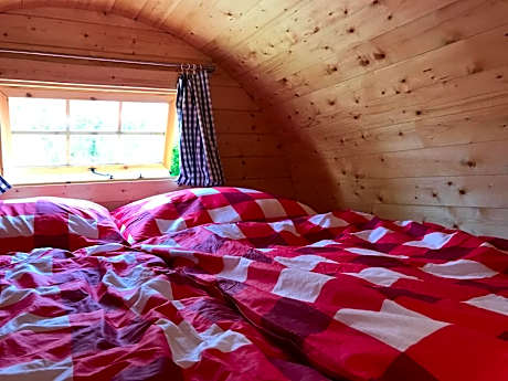 Schlaffass - Schlafen im Holzfass