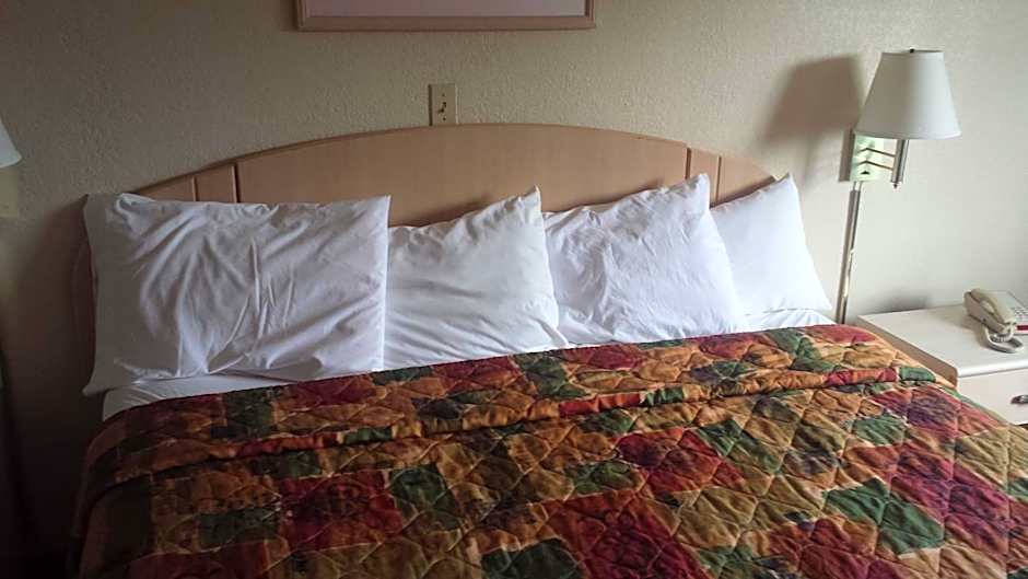 Americas Stay Inn-Leavenworth