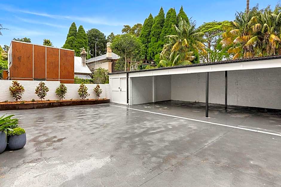 Hamilton Lodge Apartments by Urban Rest